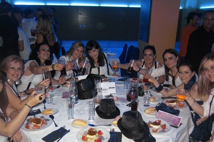 Despedida de soltera en Madrid con bici cerveza 4